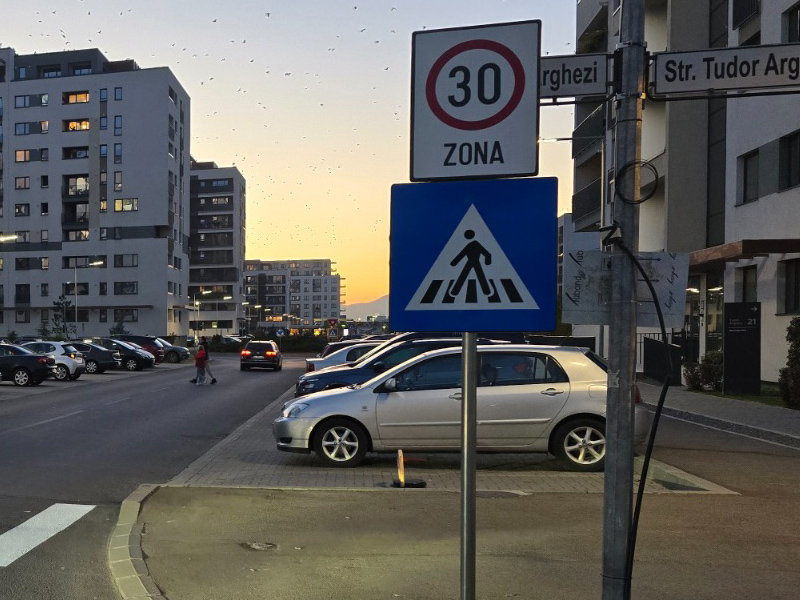 Indicatoare rutiere rezidențial 1